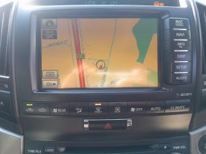 Toyota Land Cruiser 200 4.5D-4D VX - Image 13