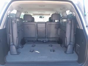 Toyota Land Cruiser 200 4.5D-4D VX - Image 17