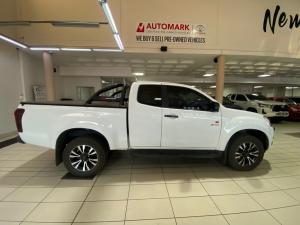 Isuzu D-MAX 250 HO X-RIDER automatic E/CAB - Image 3