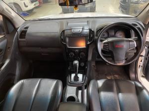 Isuzu D-MAX 250 HO X-RIDER automatic E/CAB - Image 6