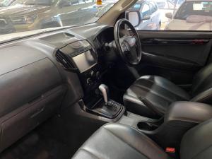 Isuzu D-MAX 250 HO X-RIDER automatic E/CAB - Image 7