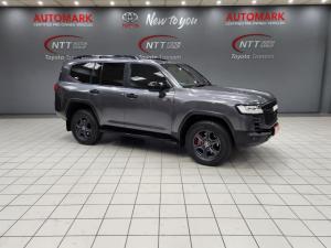 Toyota Landcruiser 300 V6 3.5T GR-S - Image 1
