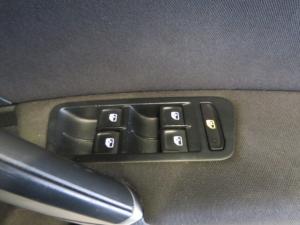 Volkswagen Golf VII 1.4 TSI Comfortline DSG - Image 18