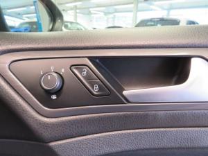 Volkswagen Golf VII 1.4 TSI Comfortline DSG - Image 19