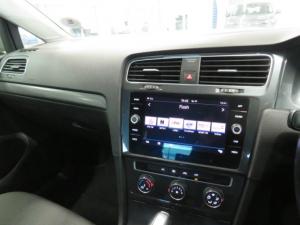 Volkswagen Golf VII 1.4 TSI Comfortline DSG - Image 9
