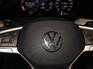 Volkswagen Golf 1.4 TSI R-LINE Tiptronic - Image 17