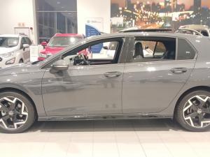Volkswagen Golf 1.4 TSI R-LINE Tiptronic - Image 7