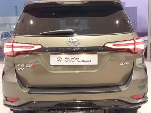 Toyota Fortuner 2.8 GD-6 4X4 VX automatic - Image 3