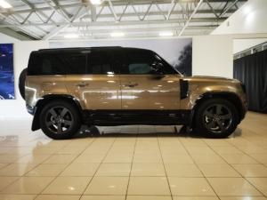 Land Rover Defender 110 D250 X-Dynamic SE - Image 7