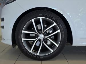 Land Rover Range Rover Sport D350 Dynamic HSE - Image 11