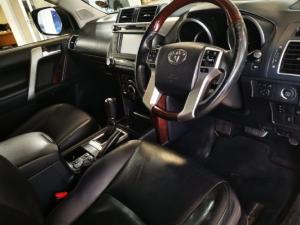 Toyota Land Cruiser Prado 3.0DT VX - Image 2