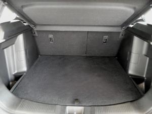 Toyota Urban Cruiser 1.5 XR manual - Image 6