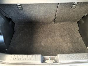 Suzuki Baleno 1.5 GL manual - Image 6