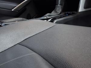 Toyota Corolla Cross 1.8 Hybrid XS - Image 8
