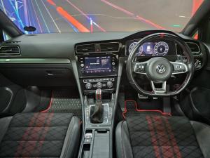 Volkswagen Golf GTI TCR - Image 11