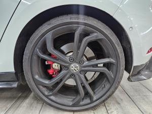 Volkswagen Golf GTI TCR - Image 6