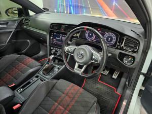 Volkswagen Golf GTI TCR - Image 7