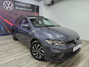Volkswagen Polo hatch 1.0TSI Life auto - Image 1