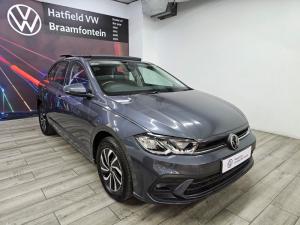 Volkswagen Polo hatch 1.0TSI Life auto - Image 2