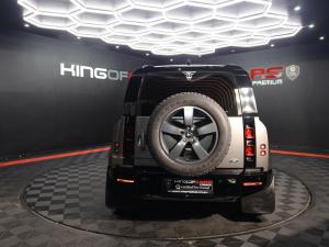 Land Rover Defender 110 D300 X-Dynamic HSE - Image 5