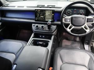 Land Rover Defender 110 D300 X-Dynamic HSE - Image 8