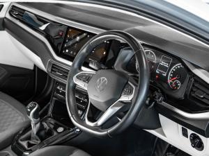Volkswagen Polo sedan 1.6 Life manual - Image 14