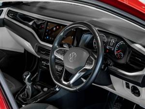 Volkswagen Polo sedan 1.6 Life manual - Image 13