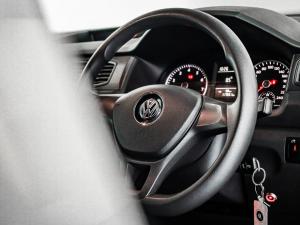 Volkswagen Caddy 2.0TDI crew bus - Image 15