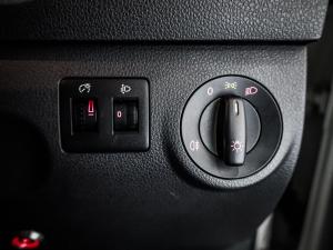Volkswagen Caddy 2.0TDI crew bus - Image 20