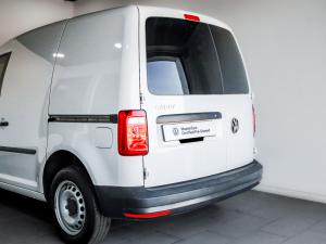 Volkswagen Caddy 2.0TDI crew bus - Image 7