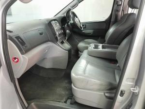 Hyundai H-1 2.5 Crdi A/T/ 2.5 Elite automatic - Image 11