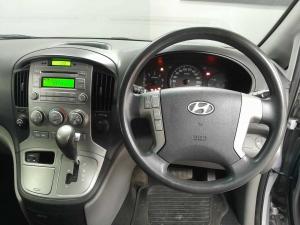 Hyundai H-1 2.5 Crdi A/T/ 2.5 Elite automatic - Image 15