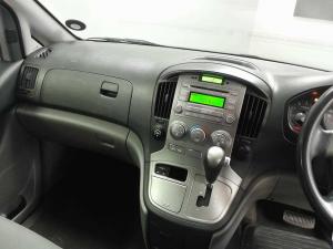 Hyundai H-1 2.5 Crdi A/T/ 2.5 Elite automatic - Image 16
