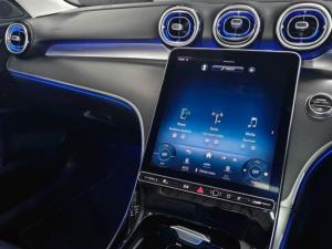 Mercedes-Benz C-Class C220d Avantgarde - Image 11
