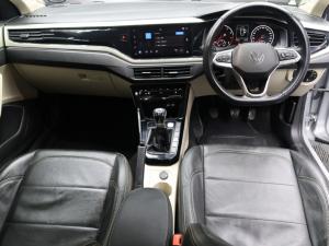 Volkswagen Polo sedan 1.6 Life manual - Image 8