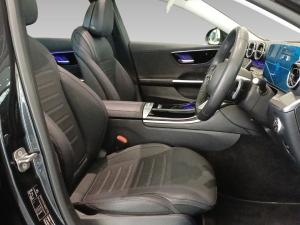 Mercedes-Benz C-Class C200 Avantgarde - Image 14