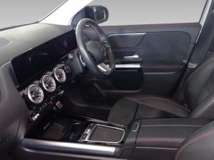 Mercedes-Benz GLA GLA200d Progressive - Image 7