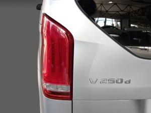 Mercedes-Benz V-Class V250d Avantgarde - Image 14