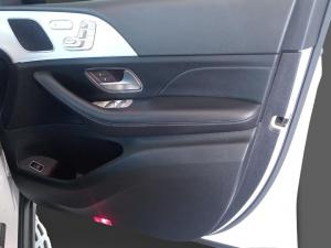 Mercedes-Benz GLE GLE300d 4Matic - Image 10