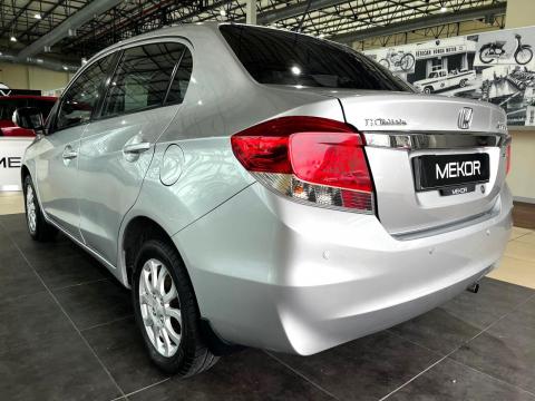 Image Honda Brio Amaze sedan 1.2 Comfort