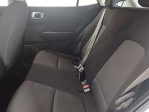 Hyundai Venue 1.0T Motion auto - Image 26