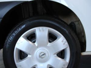 Nissan NP200 1.6i safety pack (aircon) - Image 13