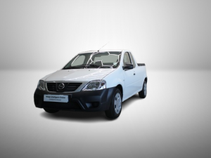 Nissan NP200 1.6i safety pack (aircon) - Image 3
