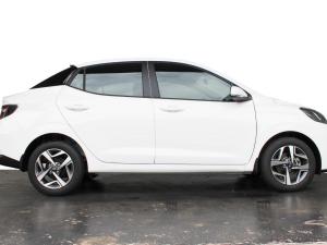 Hyundai Grand i10 1.2 Executive sedan auto - Image 10