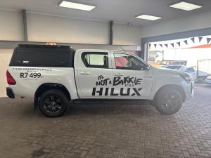 Toyota Hilux 2.4GD-6 double cab Raider manual - Image 3