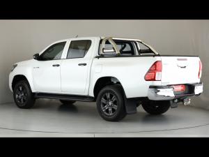 Toyota Hilux 2.4GD-6 double cab Raider manual - Image 8
