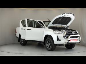 Toyota Hilux 2.4GD-6 double cab Raider manual - Image 14