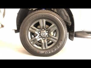 Toyota Hilux 2.4GD-6 double cab Raider manual - Image 19