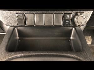 Toyota Hilux 2.4GD-6 double cab Raider manual - Image 29