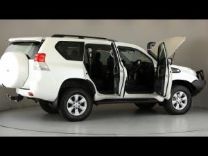 Toyota Land Cruiser Prado 3.0DT TX - Image 16